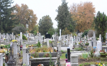 Ökumenikus megemlékezés lesz Mindenszentek napján a Béla úti temetőben