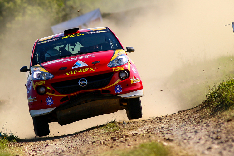 Rally - Cél: okosan, tisztességgel helyt állni!